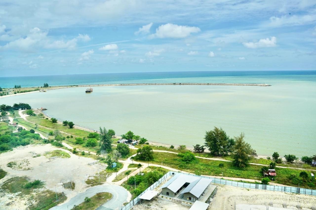 Casa Callisto Homestay - New Seaview With Pool 3Br Apartment Ladang Tanjung Kuala Terengganu Exterior photo